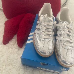 NWT adidas Originals Samba OG - Women's Silver and White Sneakers